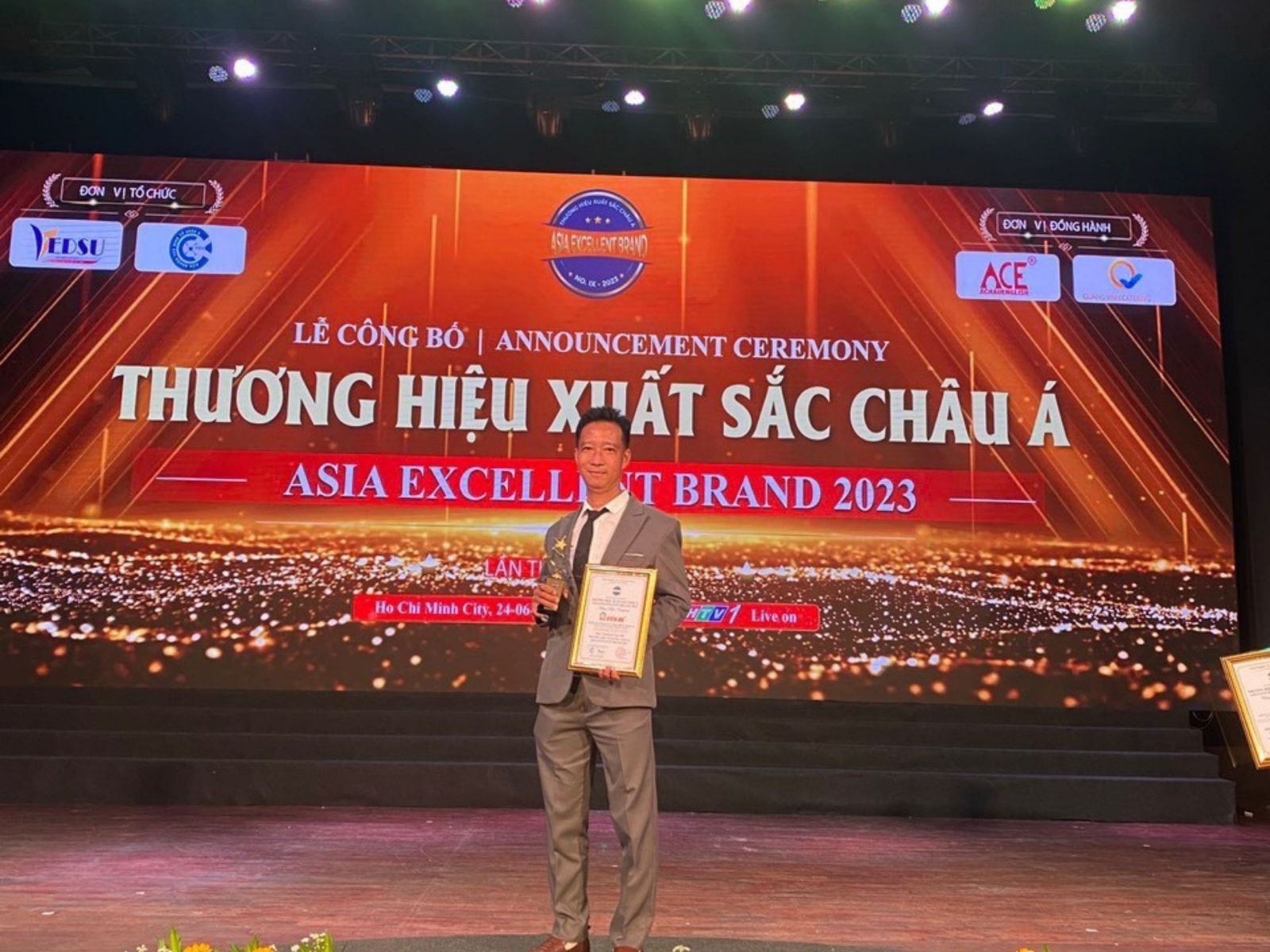 Đạt danh hiệu “Top 100 thương hiệu xuất sắc nhất Châu Á năm 2023”